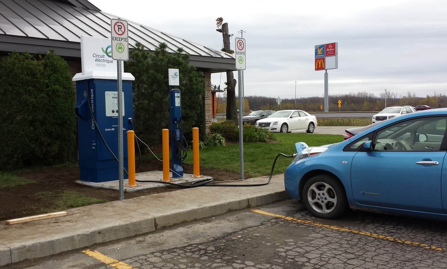 Hydro quebec store electric car